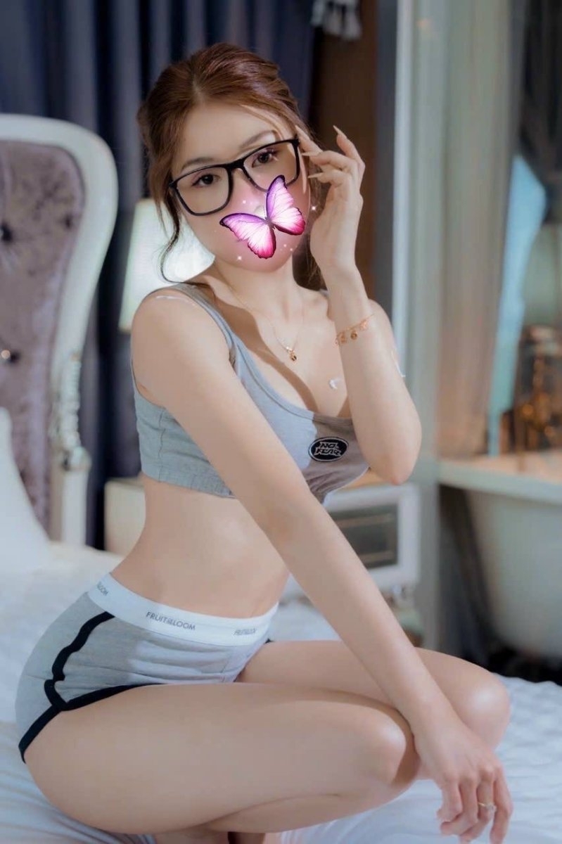 Gái gọi Khương Hạ _ Khương Đình làm tình cực phê bú liếm thoải mái