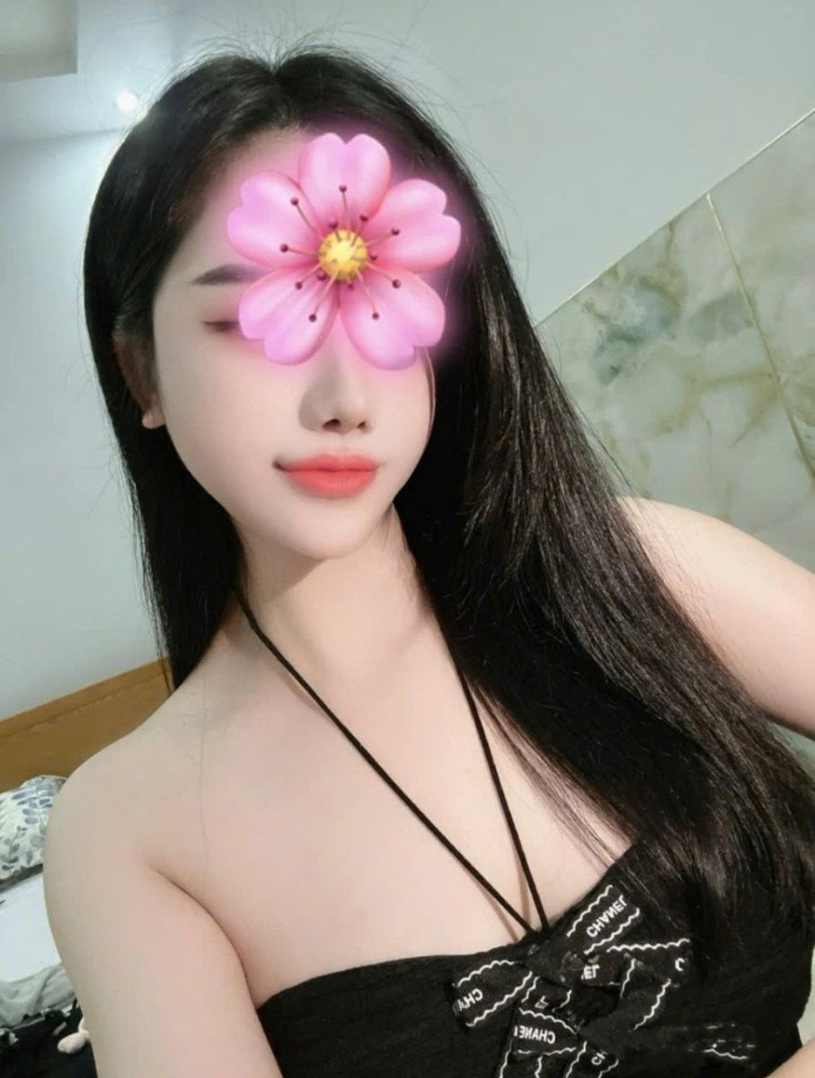 THU NGÂN - SINH VIÊN LÀM THÊM - XINH NHƯ CÔNG CHÚA -NGOAN HIỀN CHIỀU KHÁCH- ANH EM ĐỪNG BỎ LỠ EM NÓ